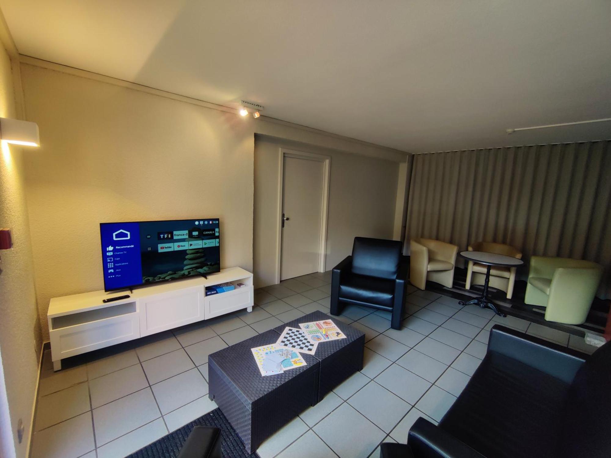 Hotel La Clef des Champs à Biesheim Extérieur photo